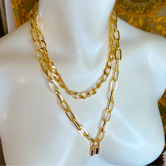 Gold plated lock 🔒 18” to 20” necklace + chain 16” to 18” - set - Picture 3 of 4
